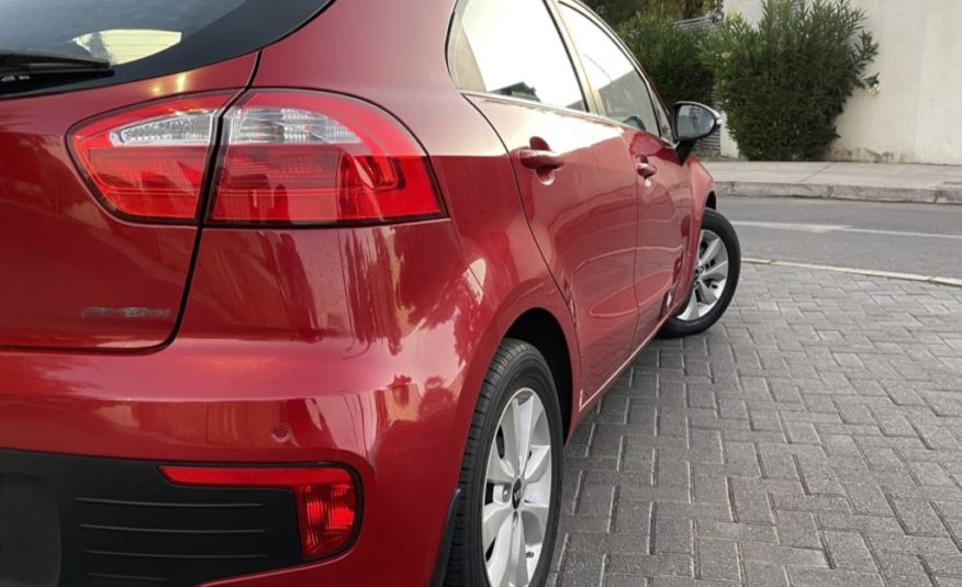 Kia Rio 5 EX 1.4 AT 2017