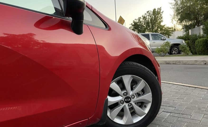 Kia Rio 5 EX 1.4 AT 2017