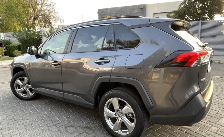 Toyota RAV4 XLE 2.5 AT8 4×2 2020