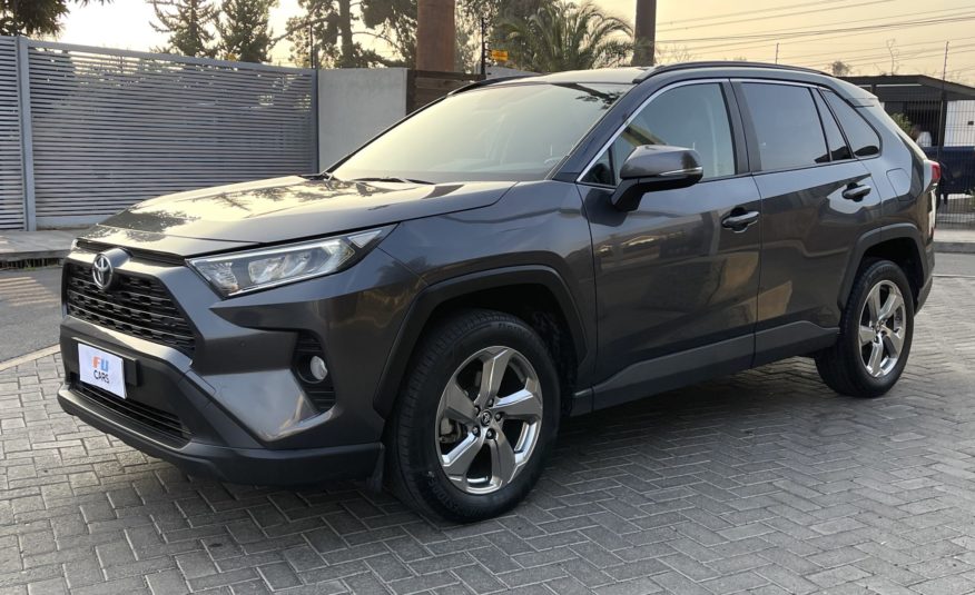 Toyota RAV4 XLE 2.5 AT8 4×2 2020