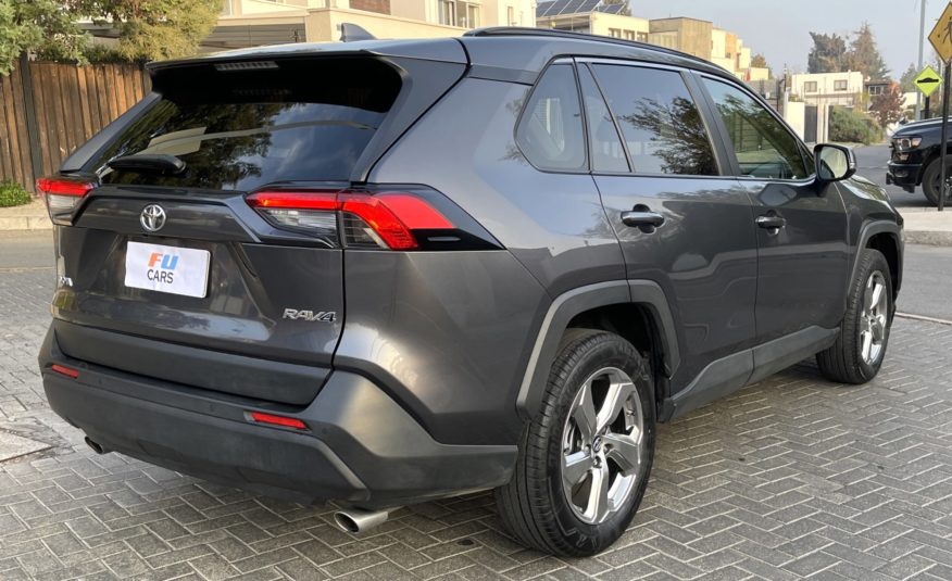 Toyota RAV4 XLE 2.5 AT8 4×2 2020