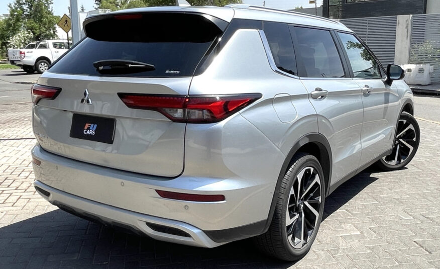 Mitsubishi Outlander GLS 4×4 2023